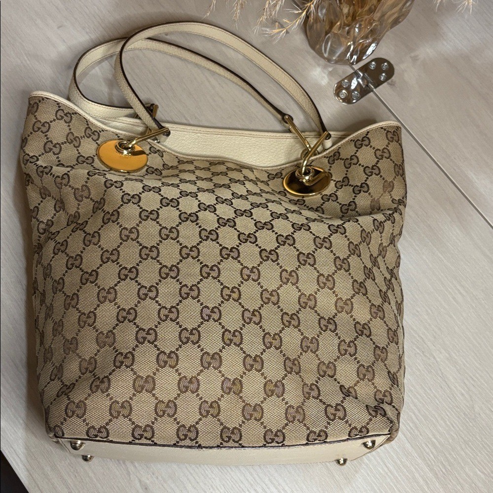 Gucci Beige and Brown Shoulder Bag