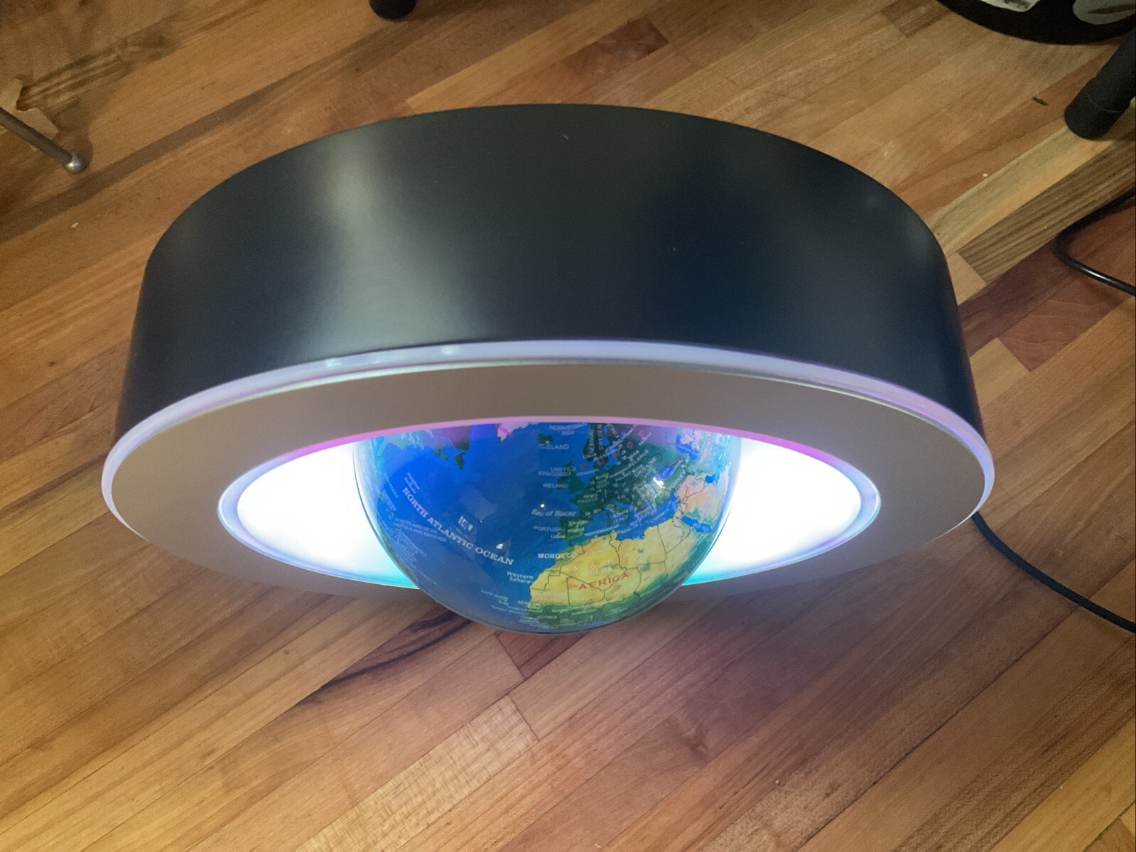 Magnetic Floating Globe With Light