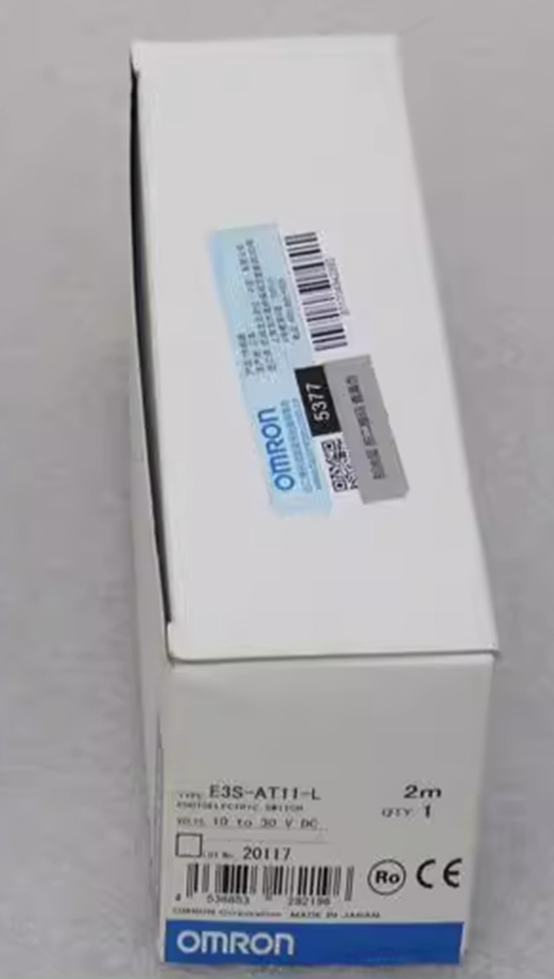 NEW OMRON E3S-AT11-L E3SAT11L Photoelectric Sensor