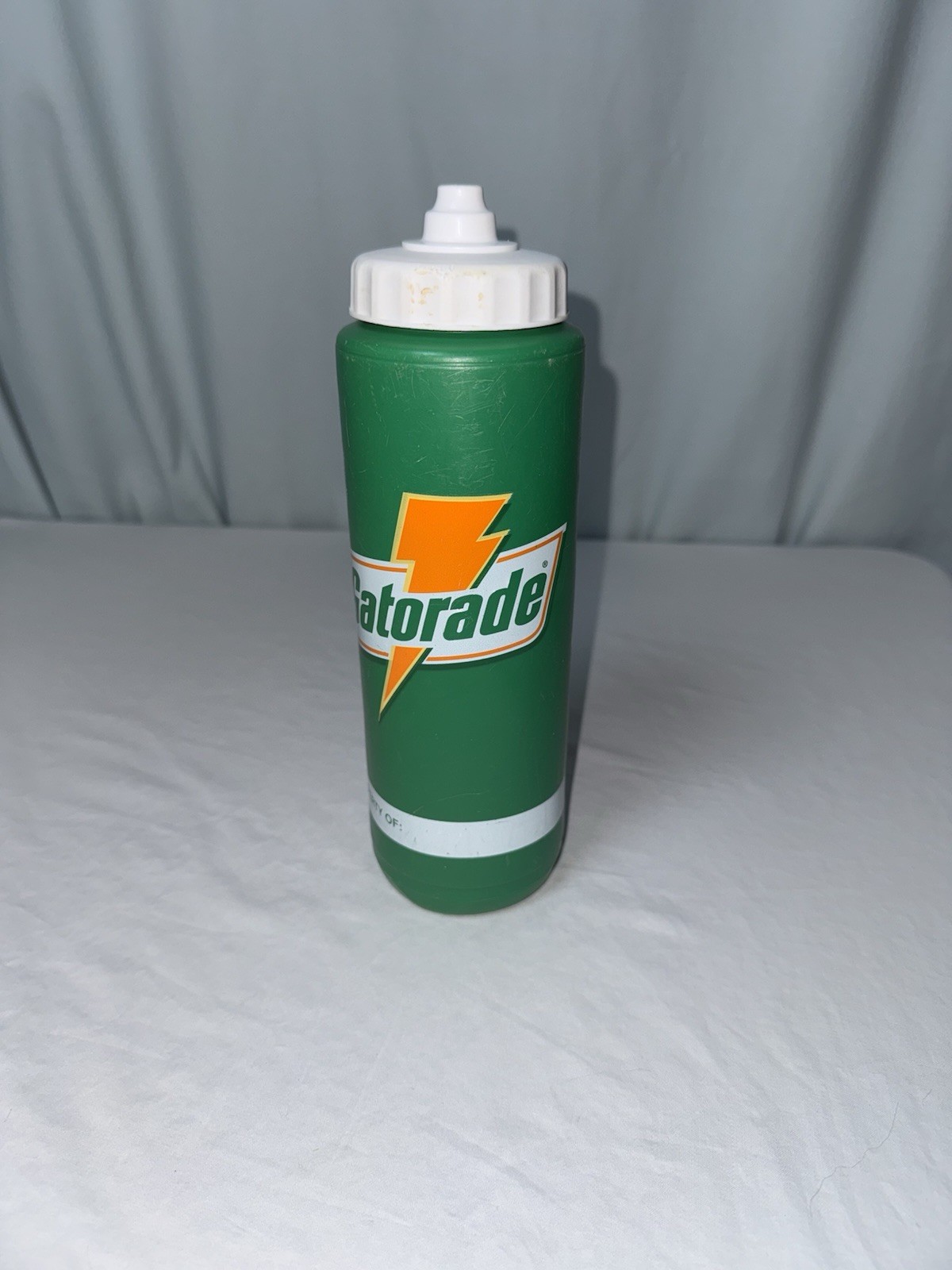 Gatorade “Property Of” Squeeze Sports Water Bottle Green No Writing Kids Teen