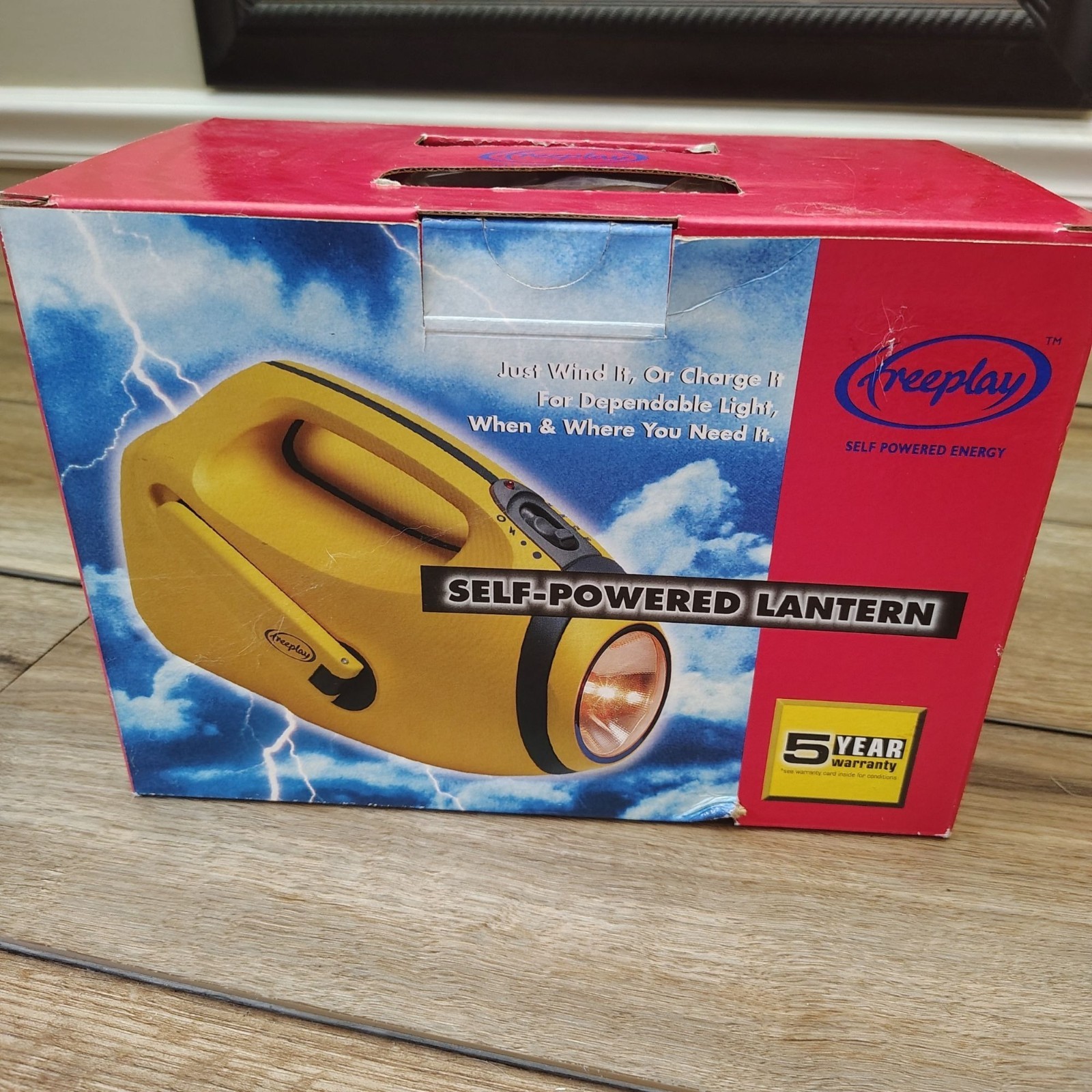 Self-Powered Lantern Light Or Electric Plug Dual-Brightness Supernova Bulb