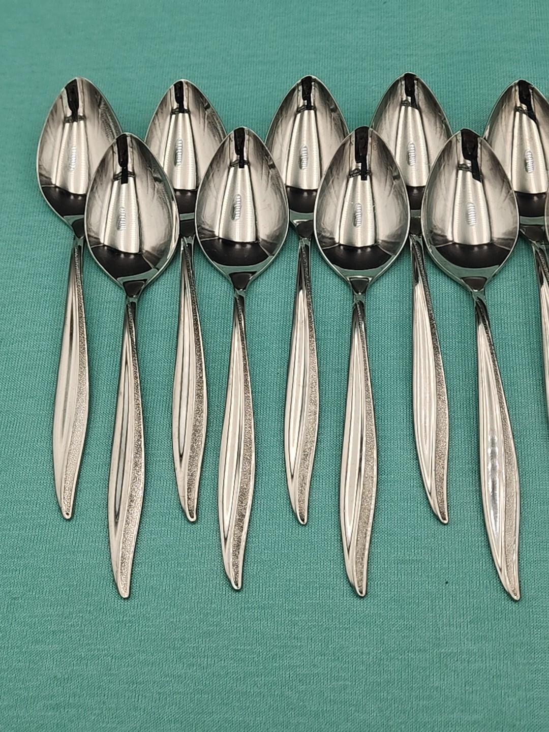 Oneidacraft Deluxe TEXTURA 14 pc Teaspoons Stainless Flatware 6"