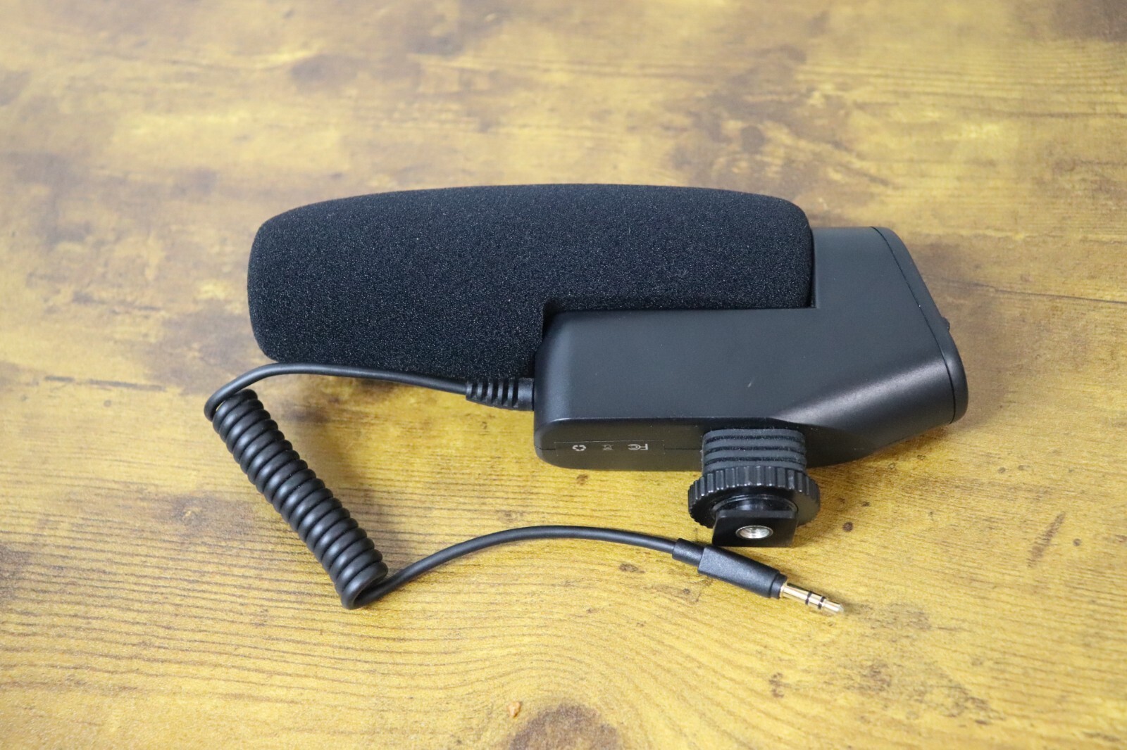 Insignia NS-DMIC300P On-Camera Shotgun Microphone Mic - Black Color