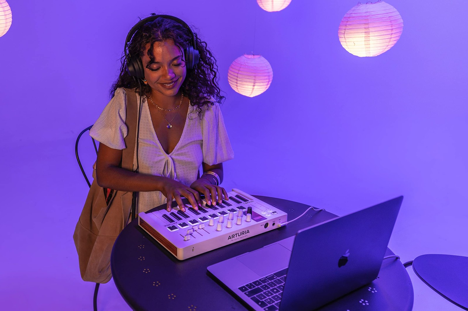 Arturia MiniLab 3 Universal MIDI Controller for Music Production, with Allin...