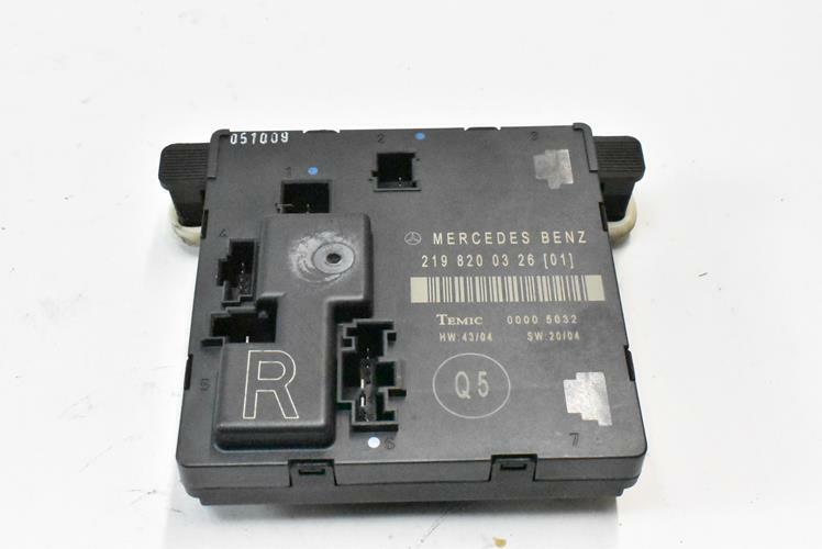 06-11 MERCEDES W219 CLS550 REAR RIGHT PASSENGER SIDE DOOR CONTROL MODULE A50 OEM