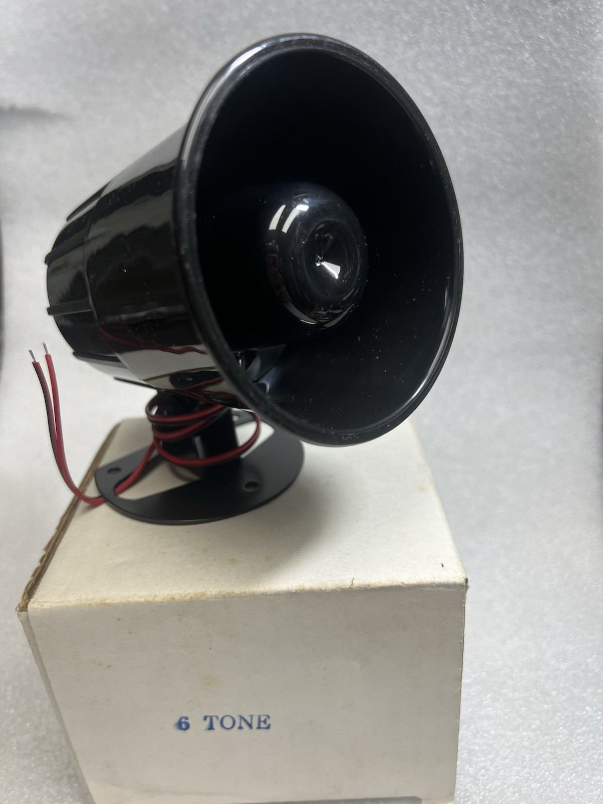 Vintage Made In TAIWAN LOUD 6-Tone Siren 12 Volt DC Universal Car Alarm Siren