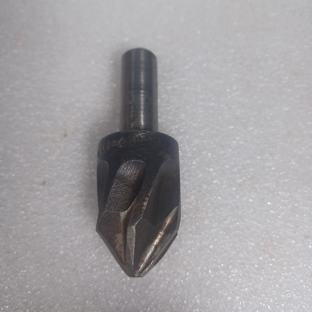 L 1 - 41 Degree Severance Countersink