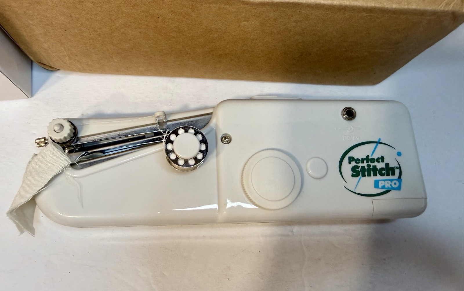 New Perfect Stitch Pro Handheld Sewing Machine Kit With Threads NIB - Tested