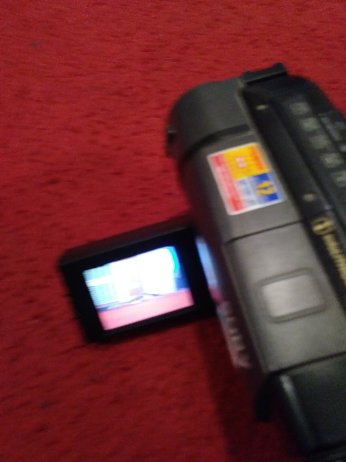 Sony Handycam CCD-TRV25 Digital 8 Video Camcorder 64x Optical Zoom (Read)