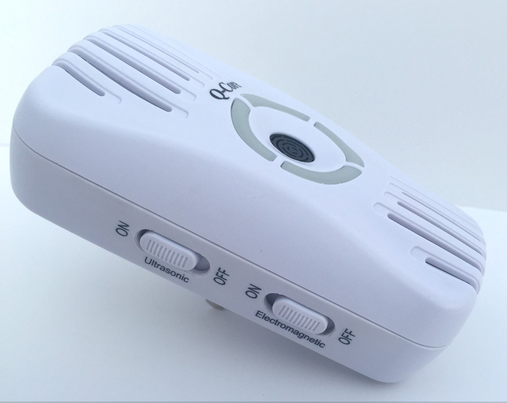 Pest Control | Cleanrth QuadCore Electronic Pest Repeller