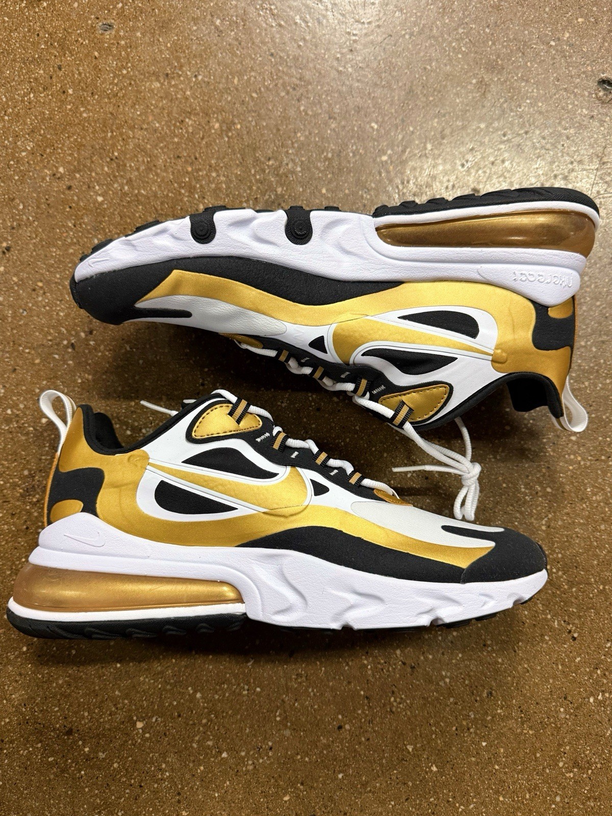Nike Airmax 270 React Metallic Gold Mens 9 AM270 Air Max
