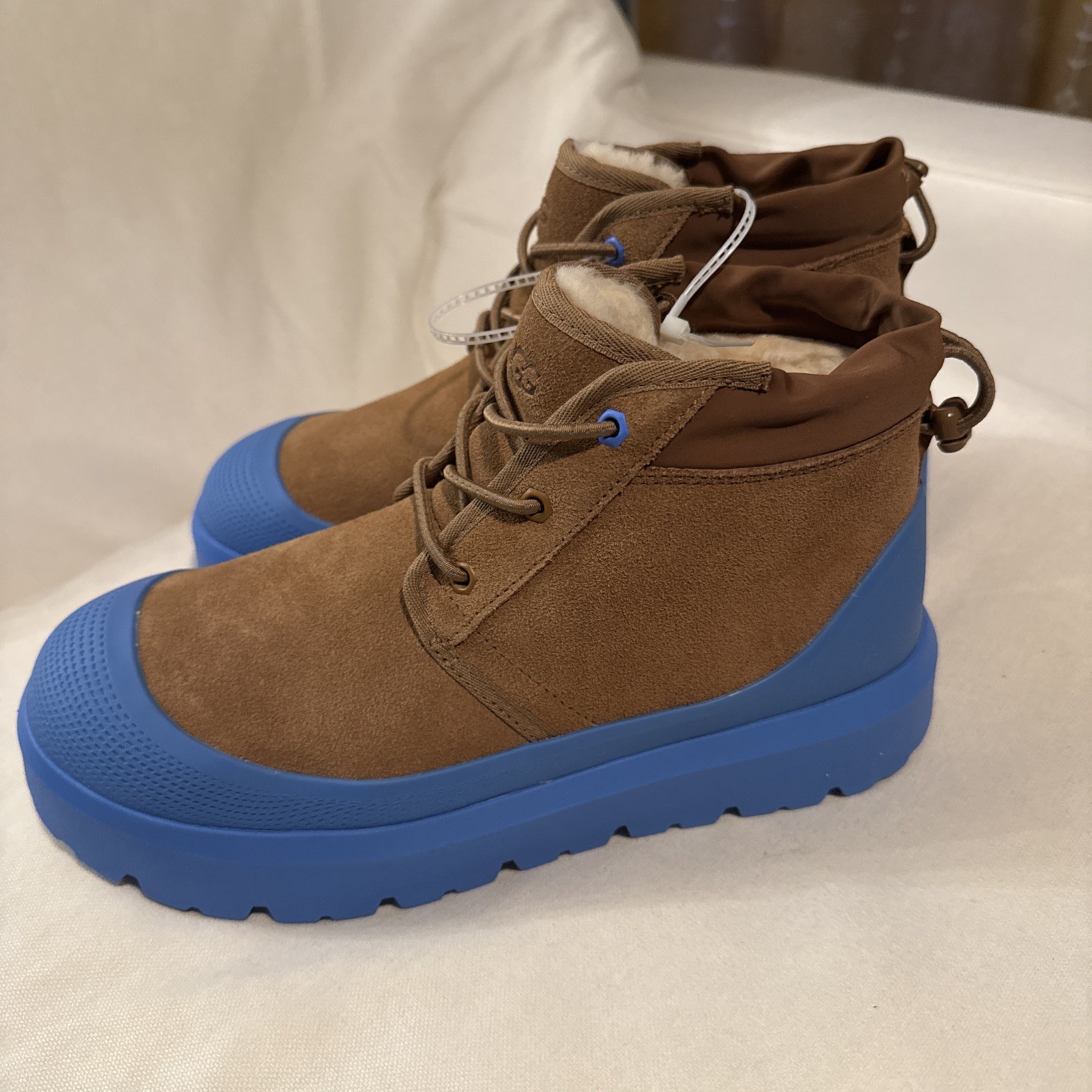 UGG Neumel Weather Hybrid WP Boots Mens 9 Chestnut Blue Sky Waterproof NWOB