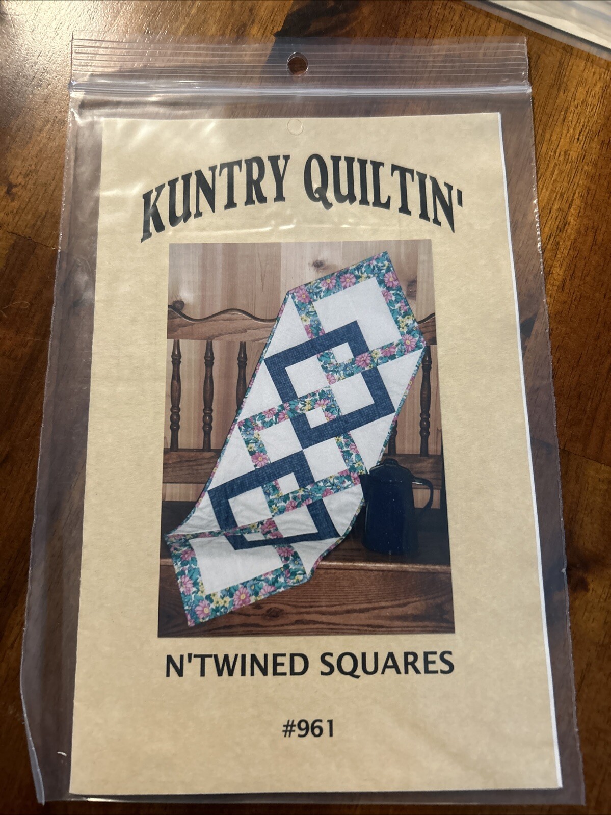 N’Twined Squares Table Runner Pattern #961 Kuntry Quiltin/Stitchin Friends New