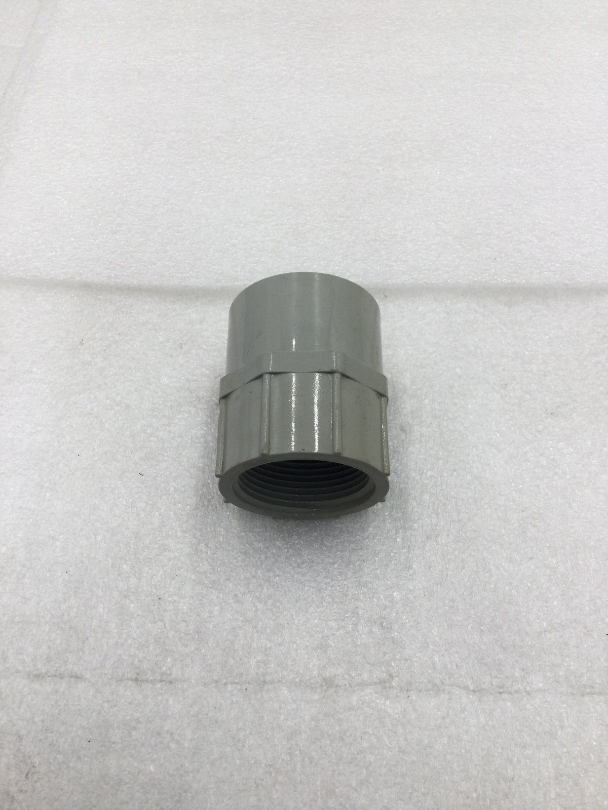 Scepter FA-25 1 1/4" PVC Female Conduit Adapter/Threaded Fitting