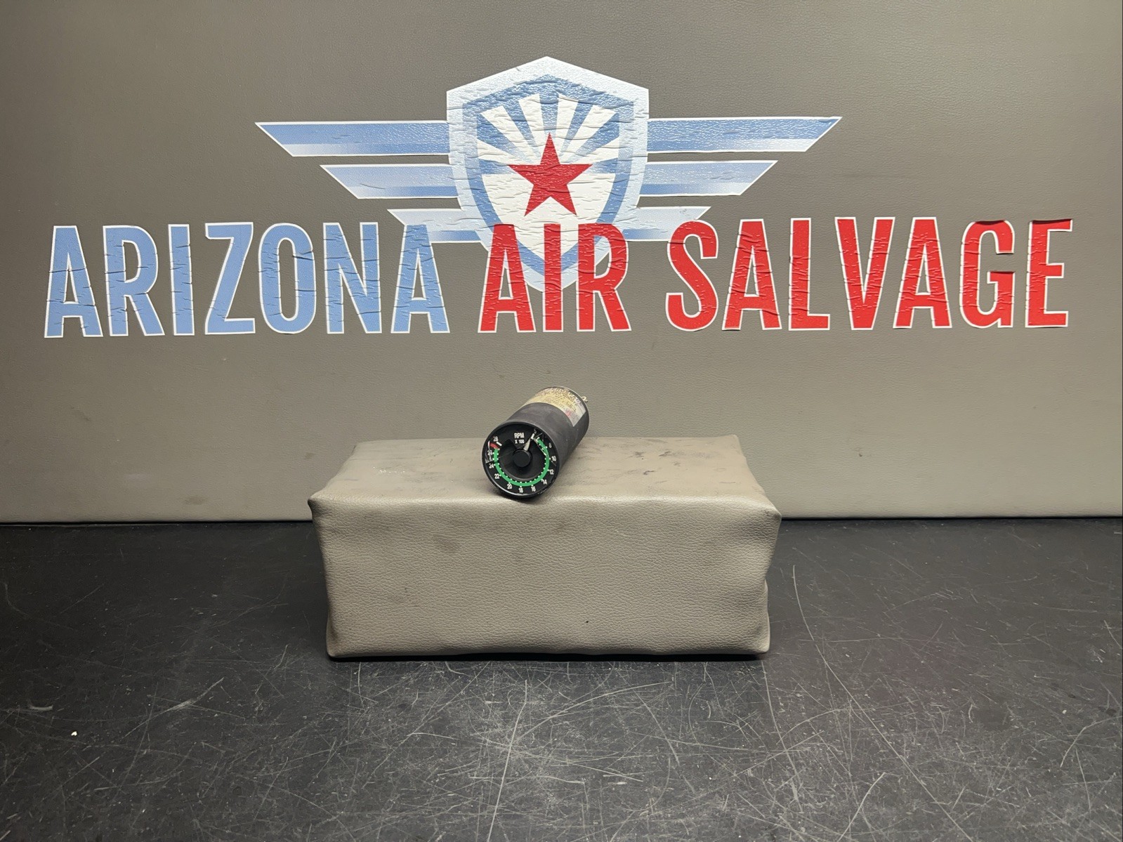 Horizon Aerospace Tachometer Indicator P/N 159252-1 100930-11 602-217 7710-2