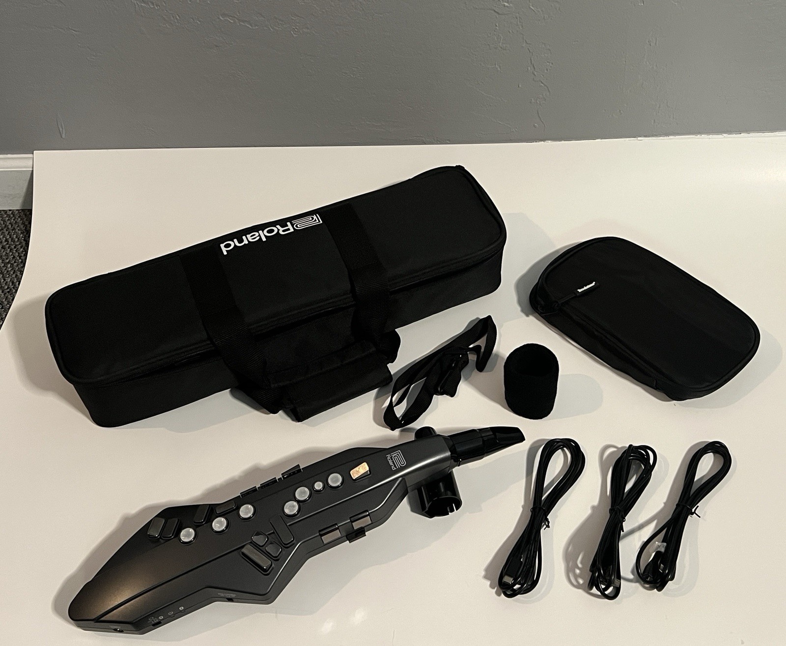 Roland AE-05 Aerophone Go Digital Wind Instrument w/ Case + More