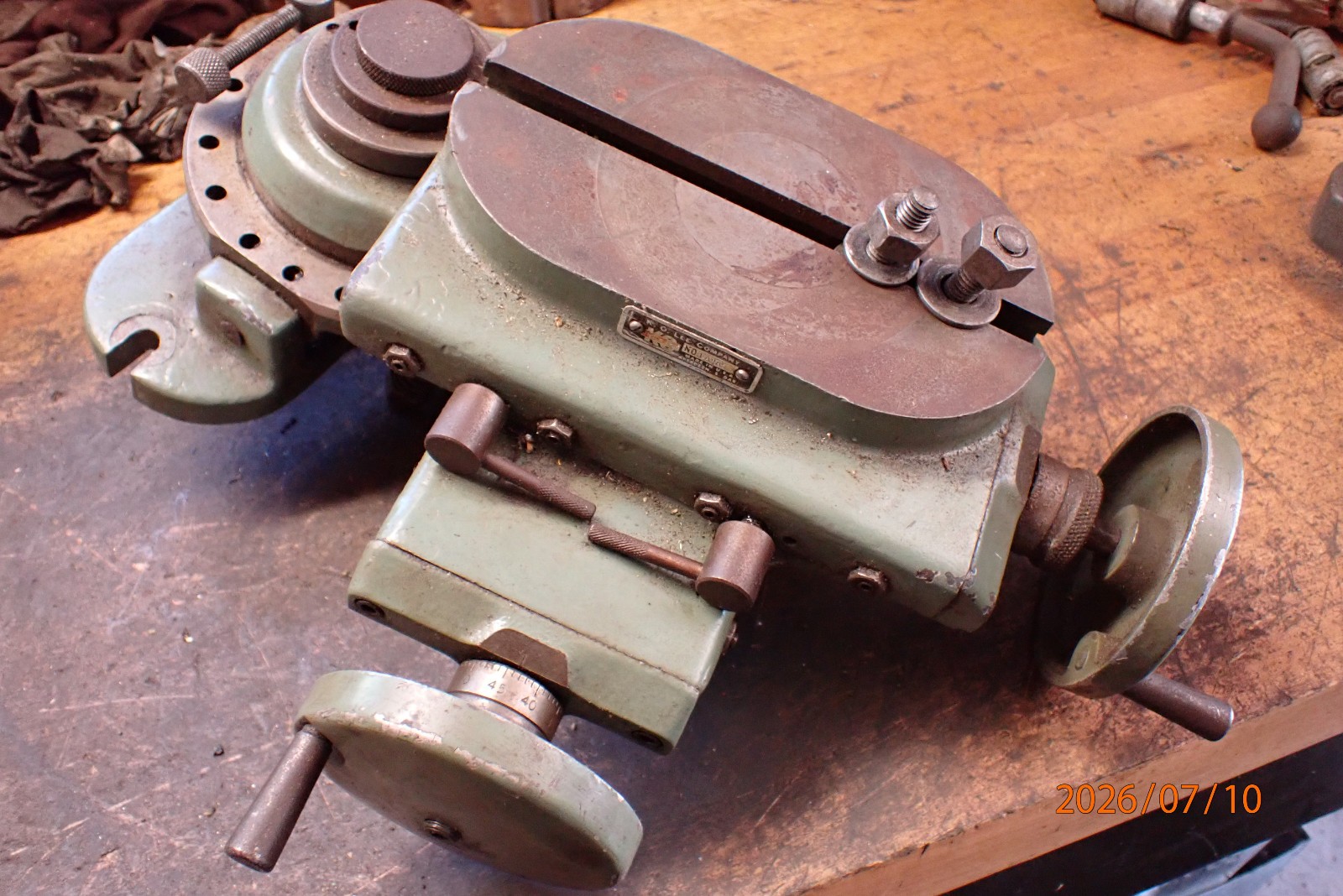 lOT G2: OLDER K.O. LEE TOOL GRINDER GRINDING RADIUS FIXTURE TABLE