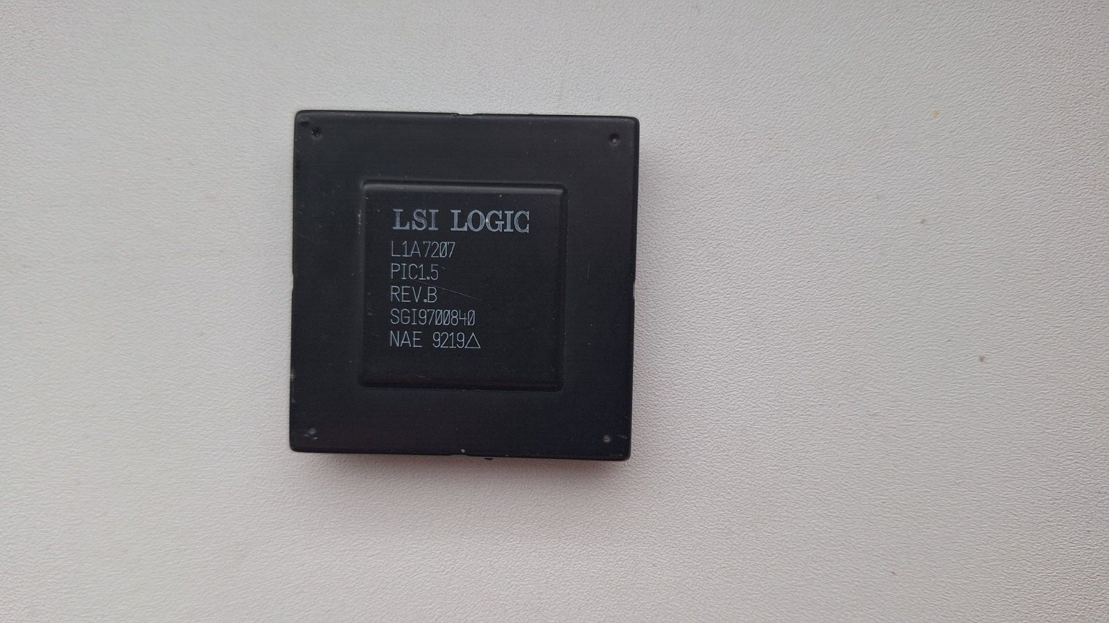 LSI Logic L1A7207 uncommon vintage CPU GOLD