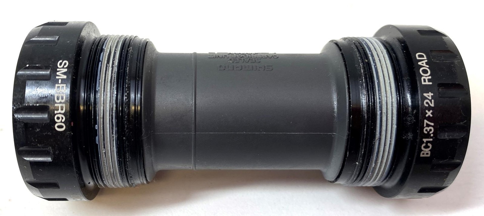 new Shimano Ultegra 105 SM BBR60 1.37x24 Bottom Bracket Road Bike Hollowtech II