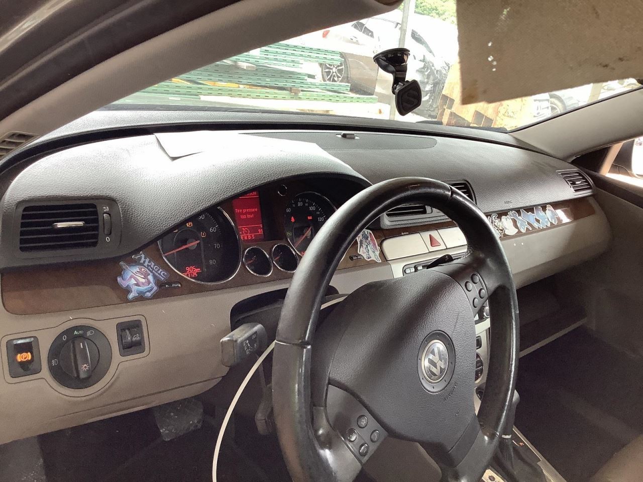 PASSAT 2008 Glove Box 4677081