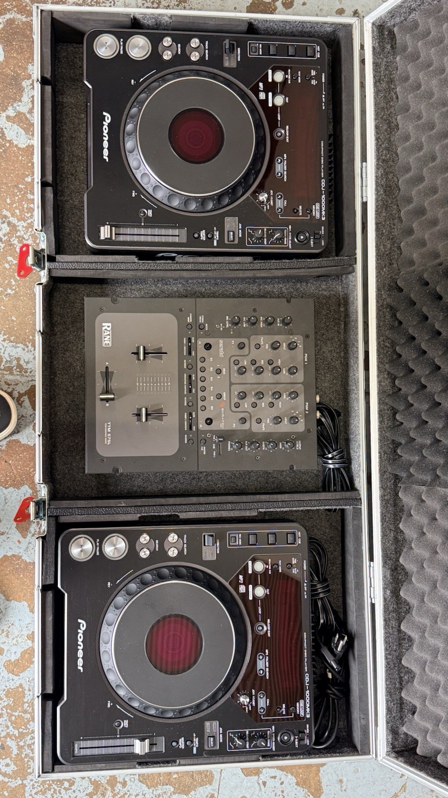 DJ Rig And Gator Road Case, 2- Pioneer CDJ-1000MK3, 1- Rand TTM 57SL  Mixer