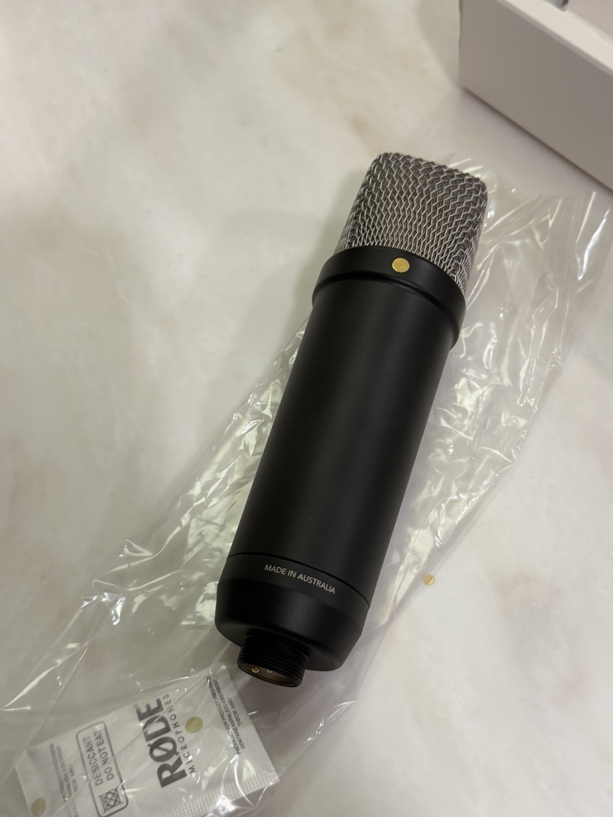 Rode NT1 5th Generation Condenser Microphone with SM6 Shockmount and Pop Filter