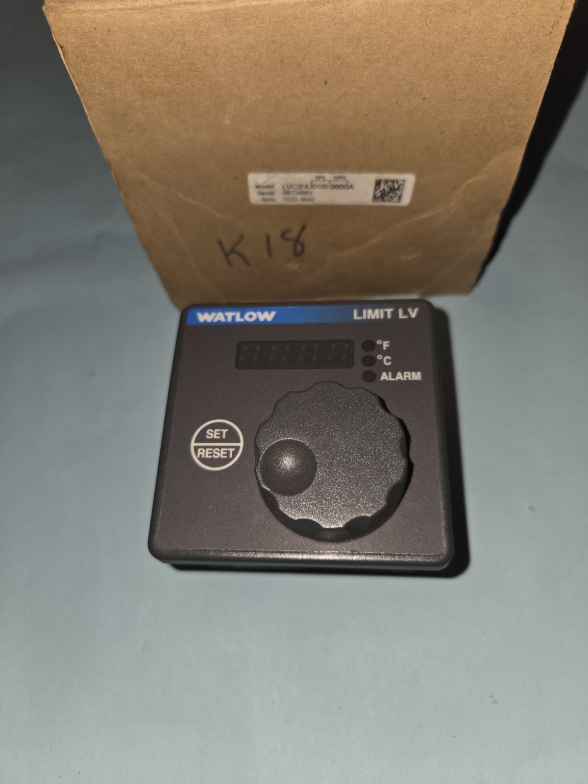 NEW GENUINE WATLOW LIMIT IV TEMPERATURE LIMIT CONTROL LVC2HU01000600A, NIB