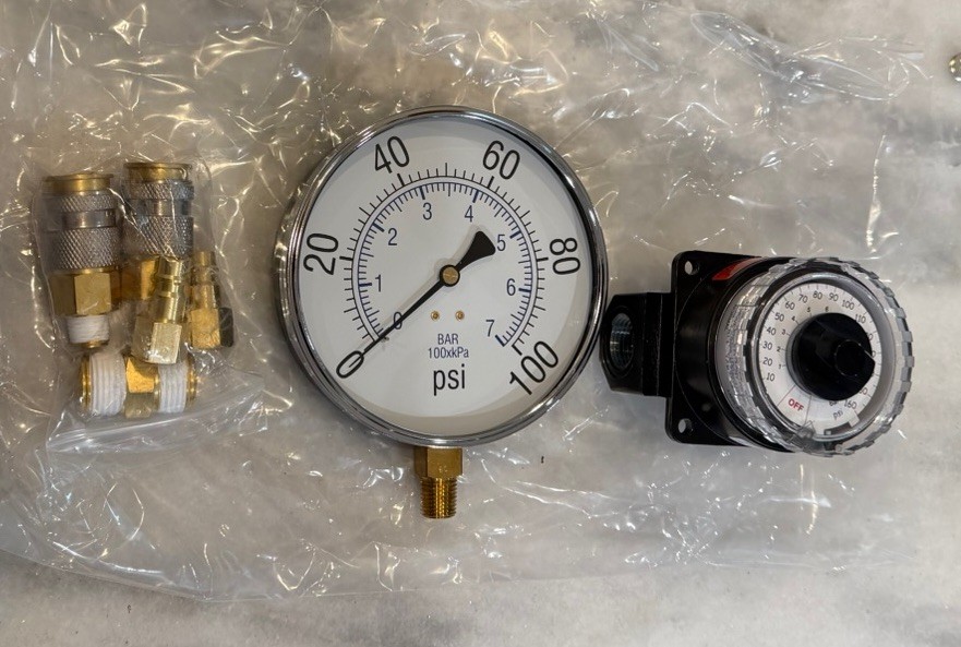 RTi R4DG Pneumatic Precision Regulator and Gauge, 1/2" Inlet/Outlet 4"