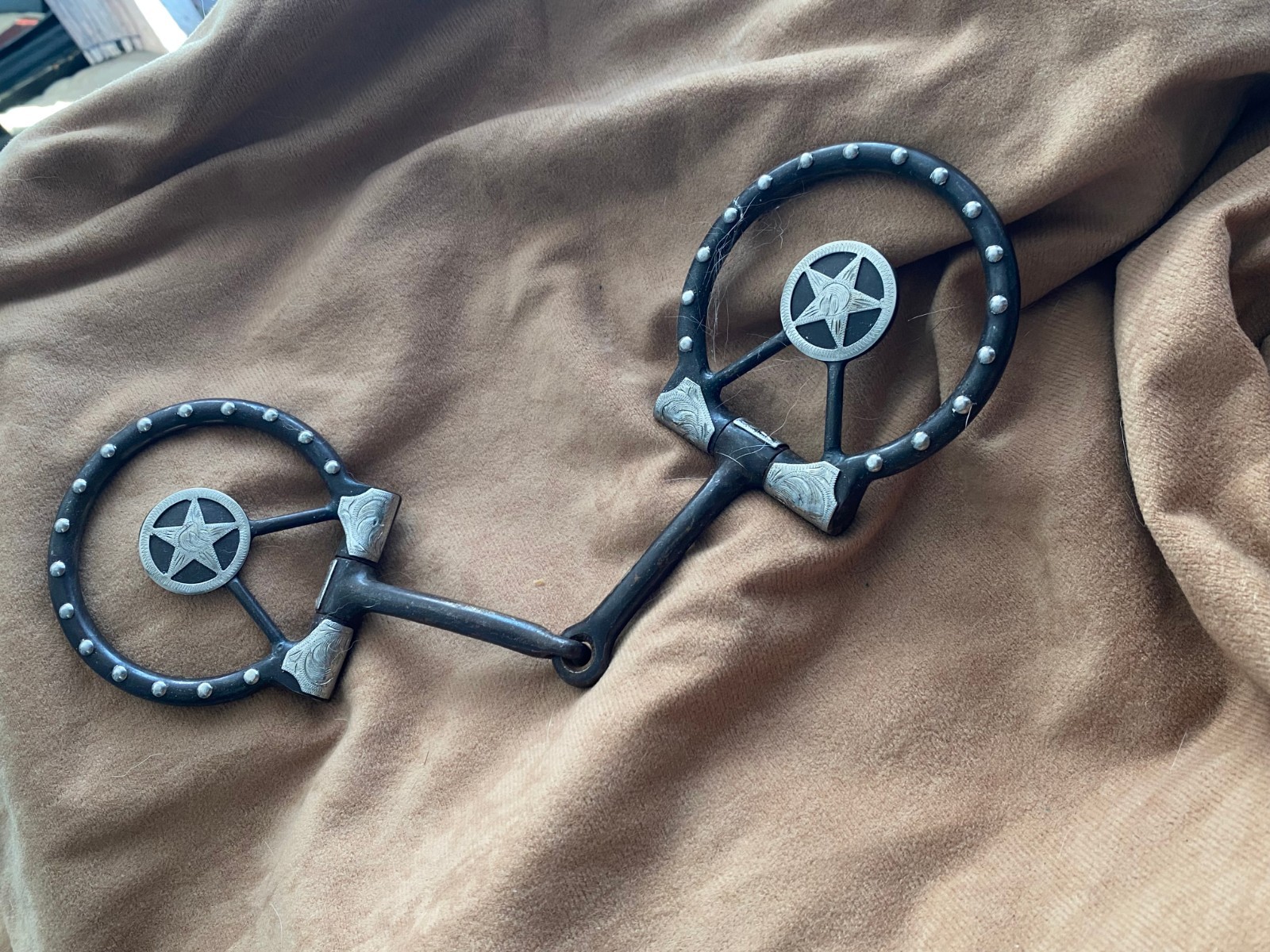 Black metal star studded show snaffle used western horse bit SHIPS FREE