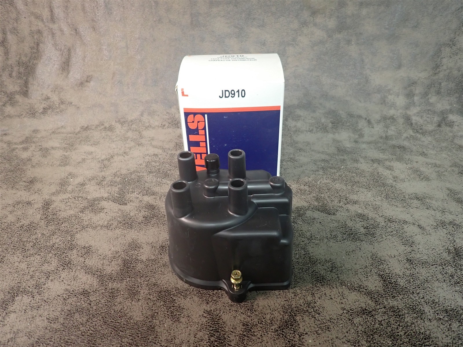 NEW Wells JD910 Distributor Cap (SS49)