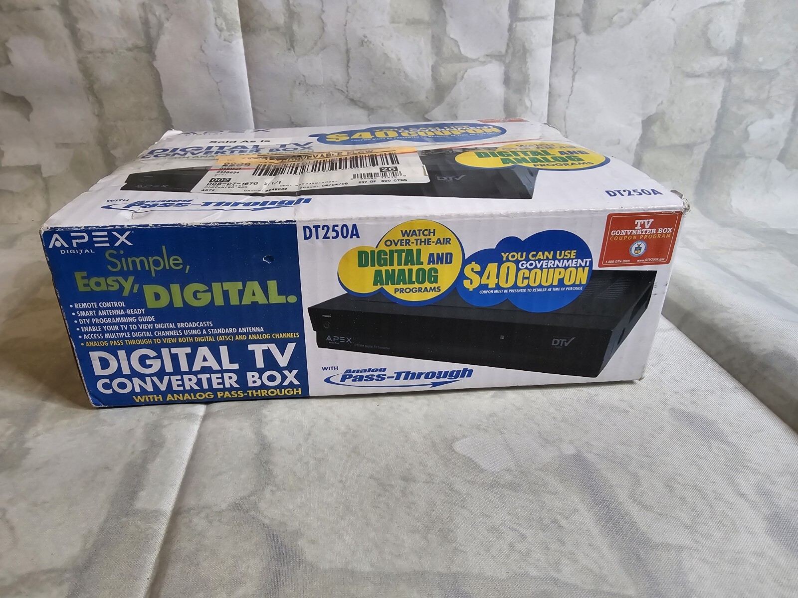 Apex Digital TV Converter Box with Analog Pass Through DT250A w/ Remote New