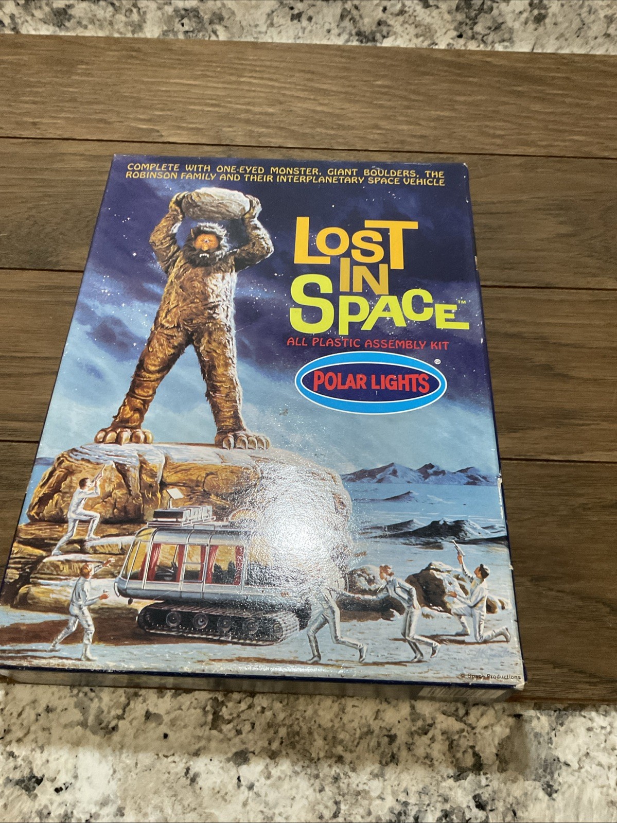 LOST IN SPACE ROBINSON CHARIOT One-Eyed Monster, Polar Lights, BRAND NEW SEALED