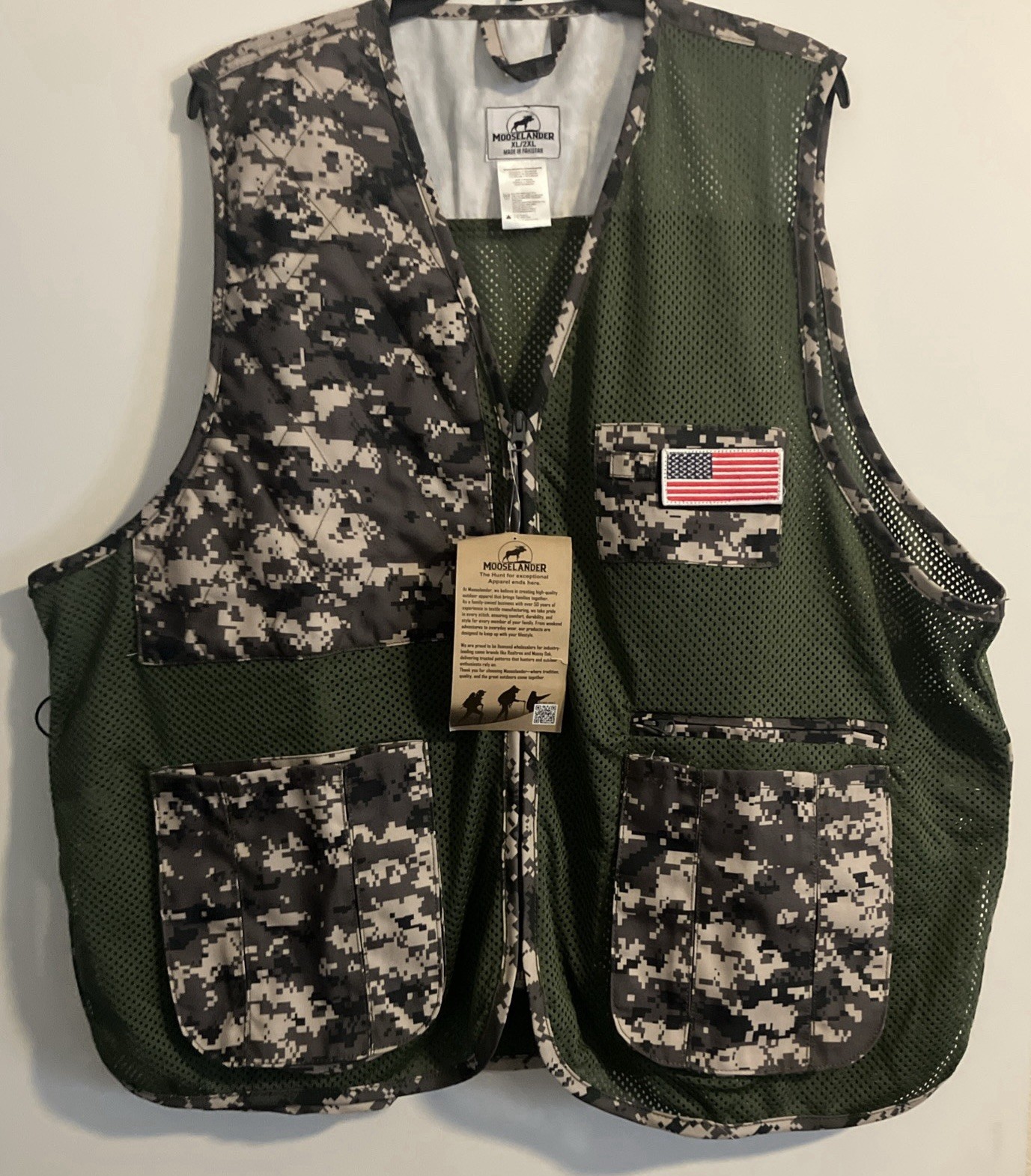 Mooselander Camo Mesh  Shooting/Tactical Vest Size XL/2XL Padded Right Shoulder