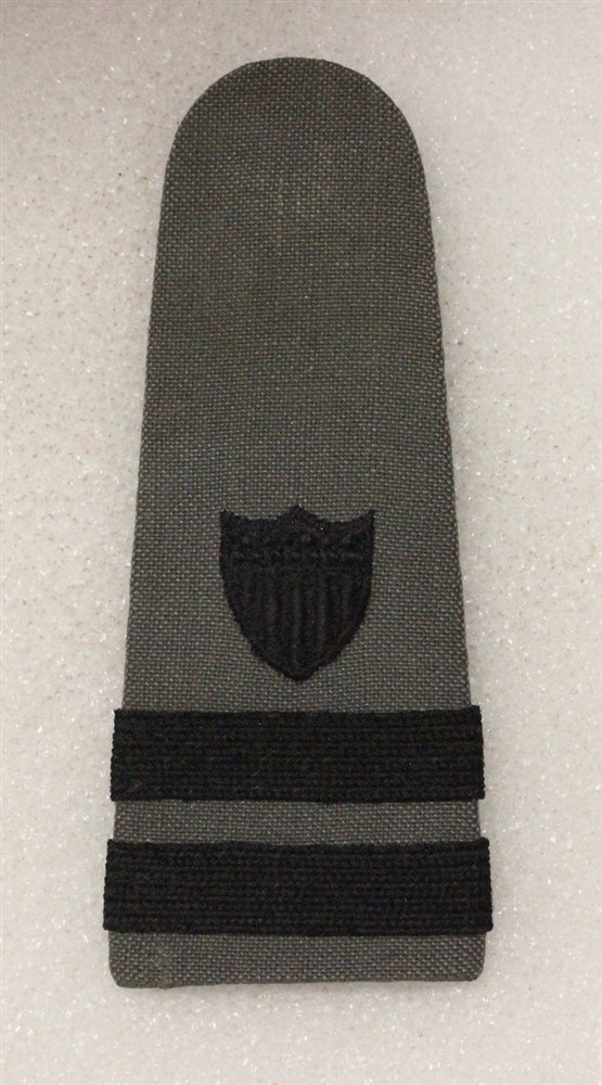 U.S. Coast Guard Rank Shoulder Mark: Lieutenant (single) - Gray (SP-300)