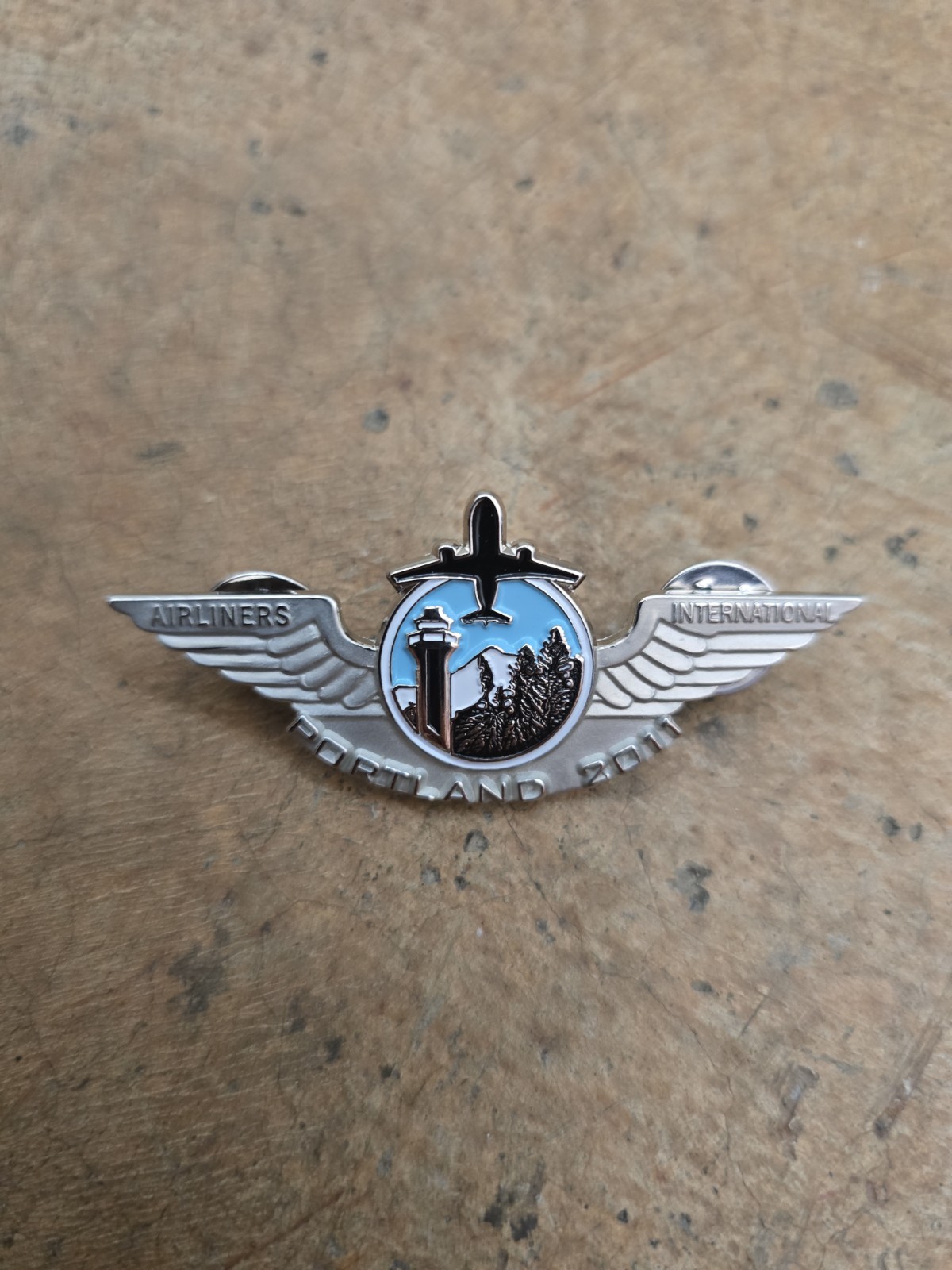 AIRLINERS INTERNATIONAL PORTLAND 2011 Club Event Pin