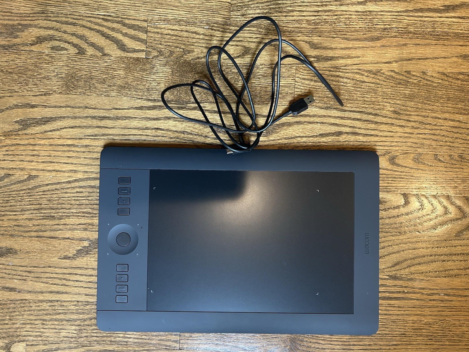 Wacom Intous Medium Pen Tablet PTH651 (no pen)