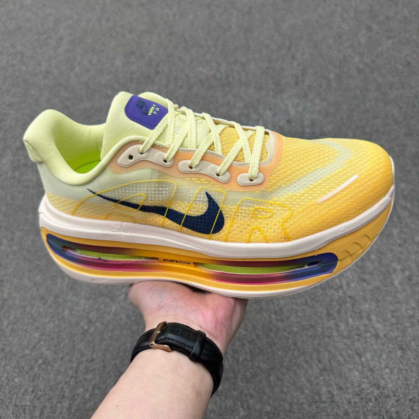Nike Vomero Premium Yellow Multi Ultra Cushioned Running Shoe Men's Size