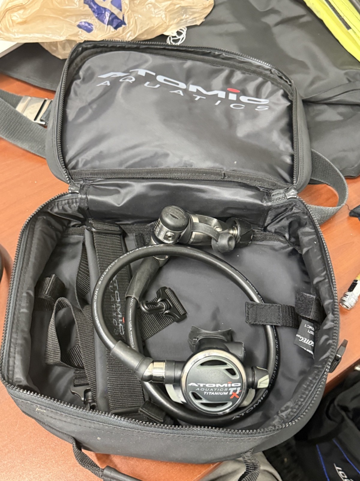 Atomic Scuba T1x titanium regulator W/ Bag. Used on 2 trips