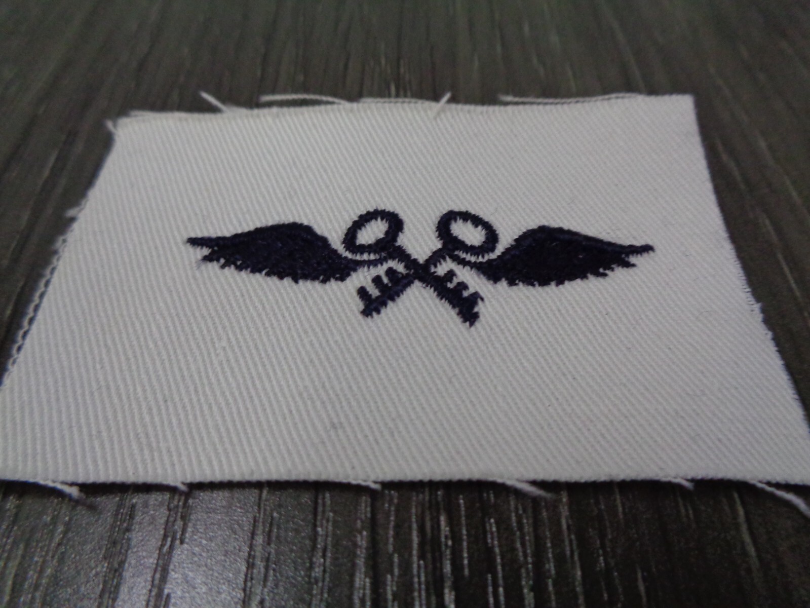 Military US NAVY AVIATION STOREKEEPER STRIKER Patch VIETNAM ISSUE SUNNER WHITE