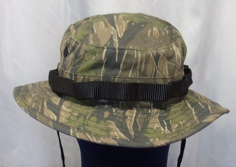 NEW SMOKEY BRANCH WOODLAND CAMOUFLAGE HOT WEATHER TYPE II SUN BOONIE SIZE 7 1/4