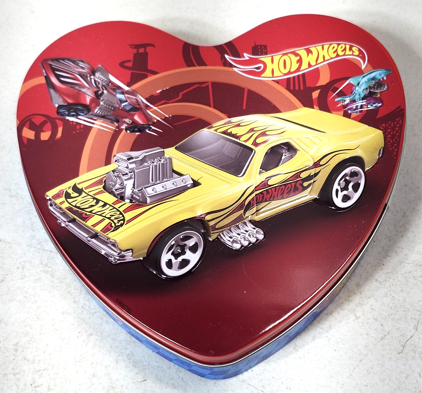 Hot Wheels Metal Collectible Tin Heart Shaped