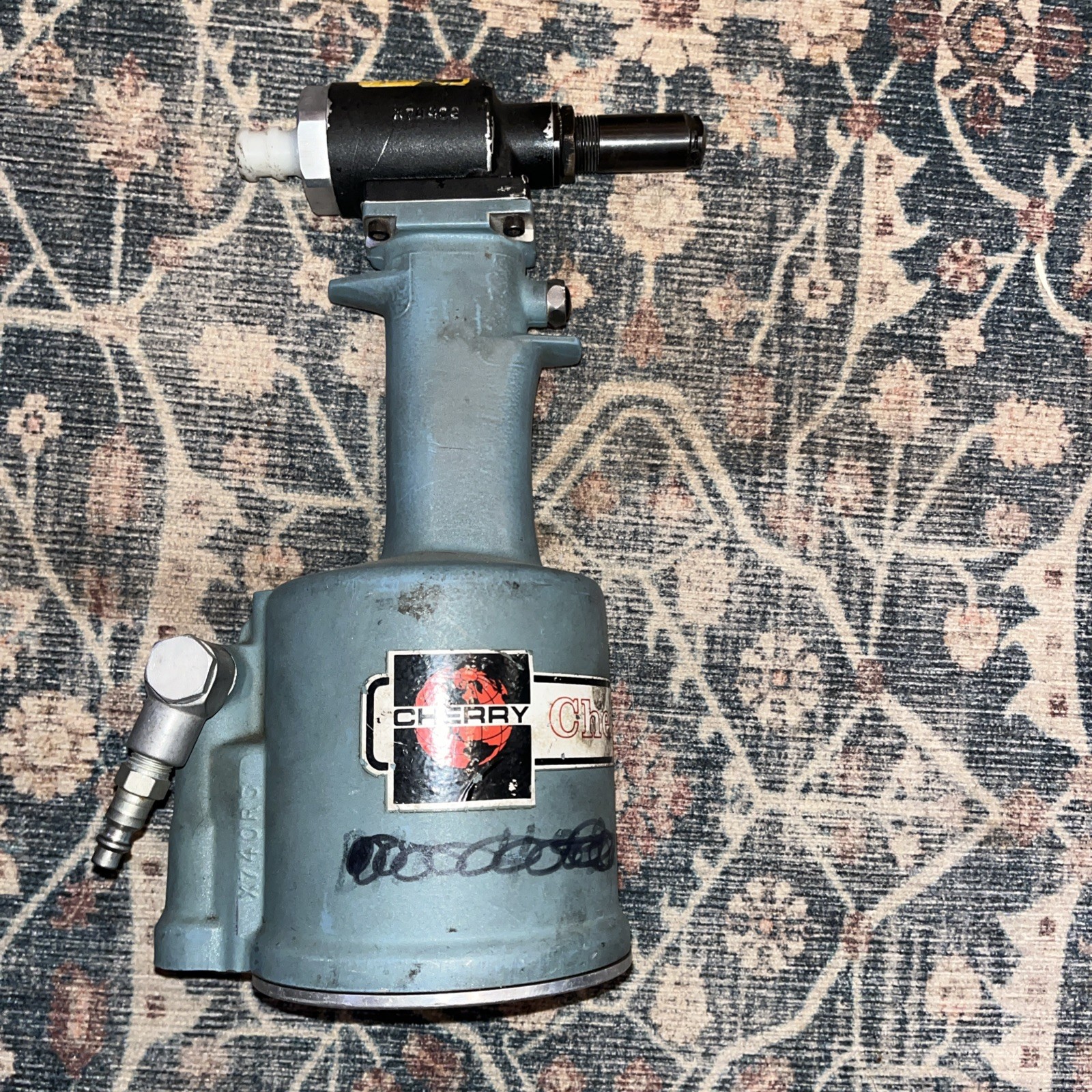 Cherrymax G744 Rivet Gun