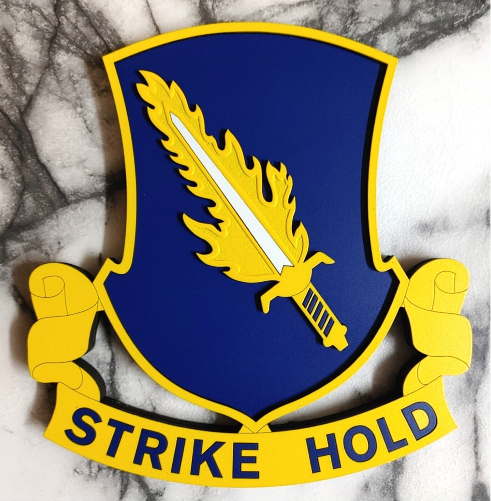 8" US Army 504th Infantry Regiment DUI Plaque Airborne Parachute "Strike & Hold"