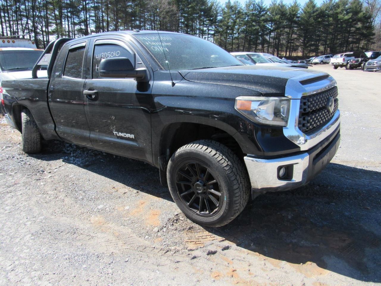 TUNDRA 2019 Glove Box 1031843