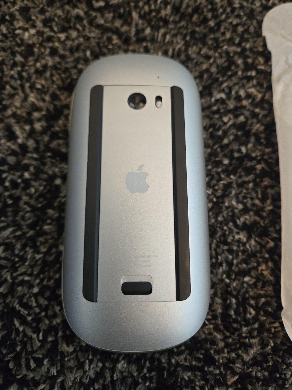 Apple A1296 Wireless Tactile/Multi-Touch Mouse - MB829LL/A