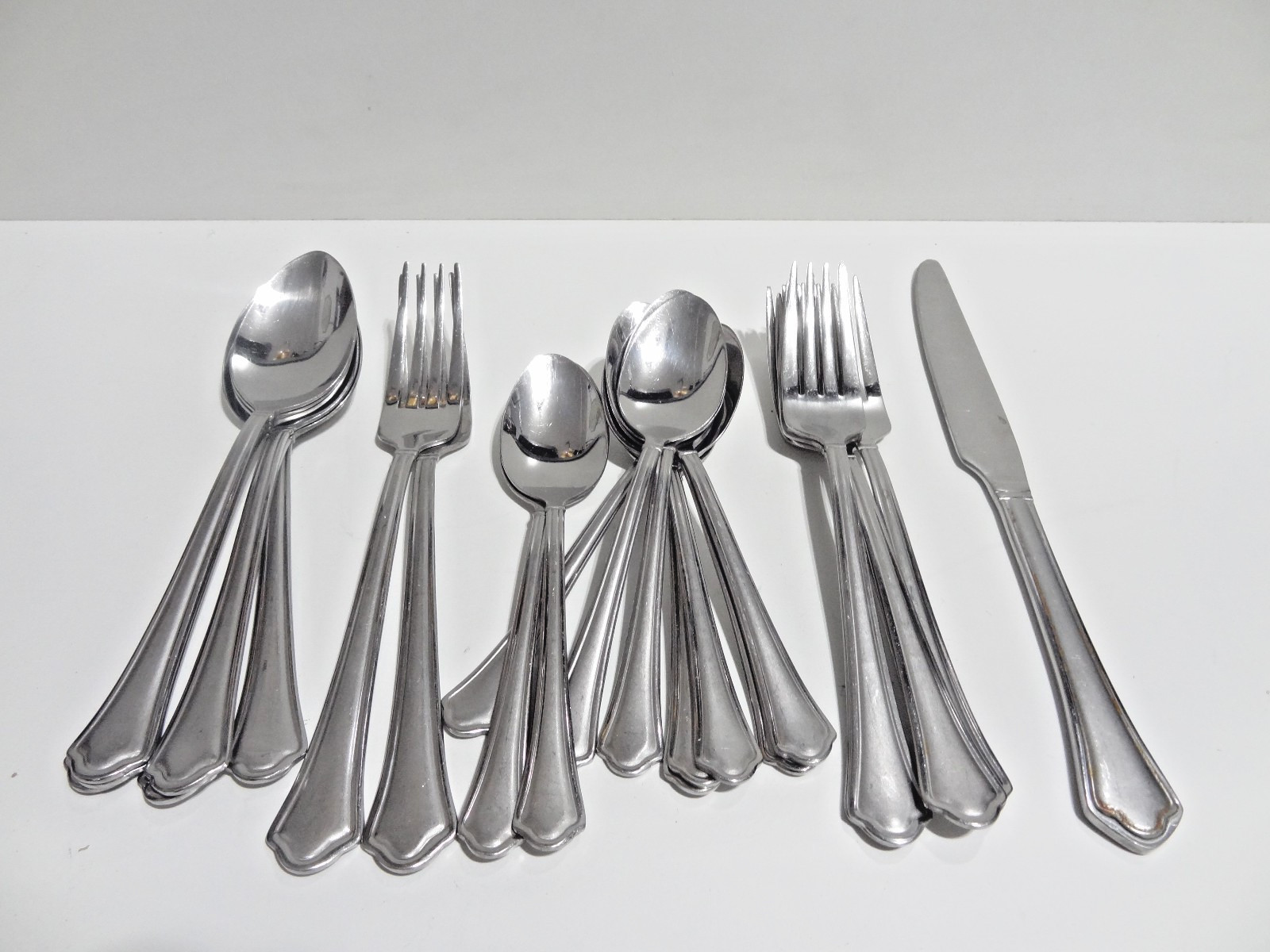 24 Pieces International Stainless China Flatware Pattern Unknown