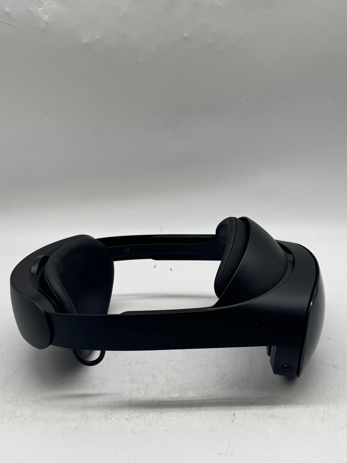 Meta Quest Pro VR Headset 256GB – Used