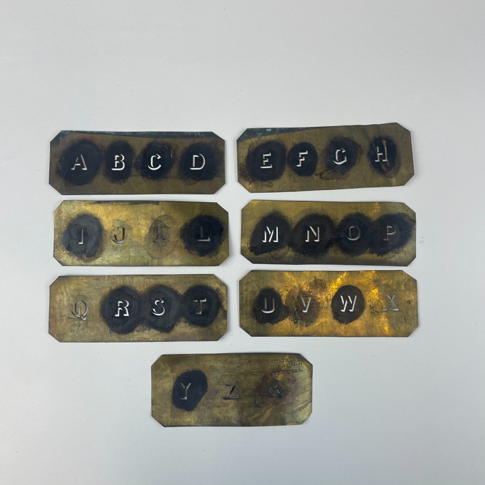 JOB LOT 7 X ANTIQUE VICTORIAN BRASS ARCHITECTS PLAN DRAWING PLATES A-Z& STENCILS