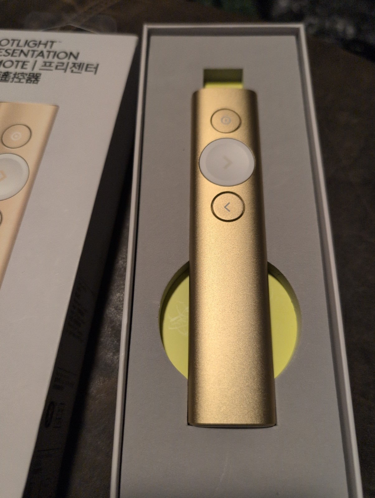 Logitech Spotlight Presentation Remote Slate Gold Bluetooth USB R-R0011