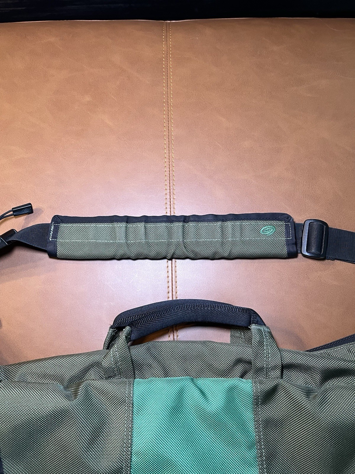 Timbuk2 Solid Green/Gray/Black Messenger Shoulder Bag Padded Adjustable Strap